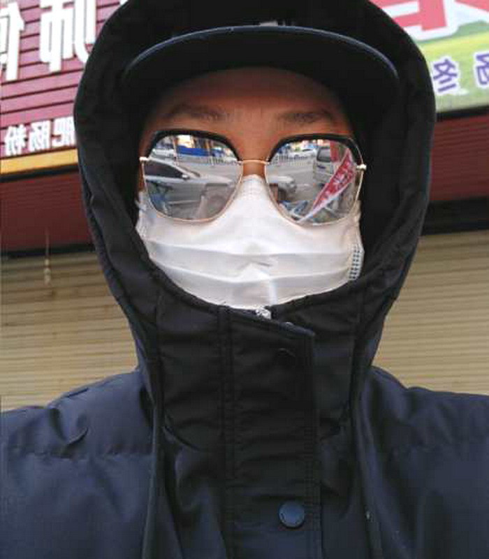 2.黄伊.jpg