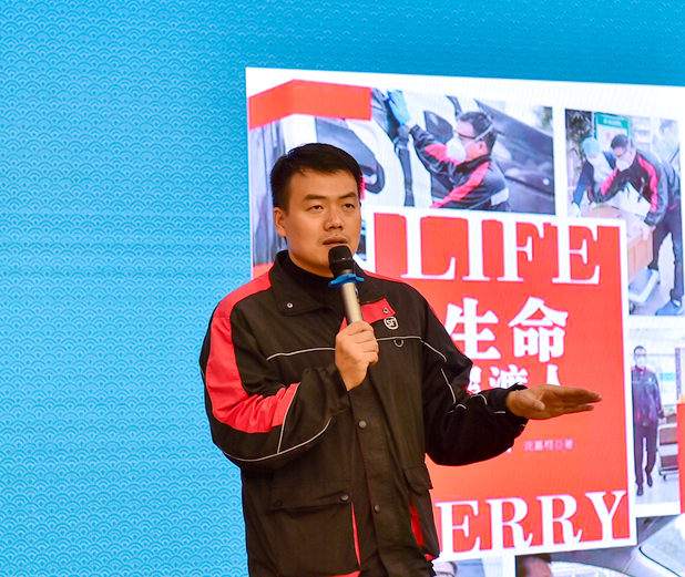 aed1c9ce-4571-49f8-9ace-d0ecfa327ebf.jpg