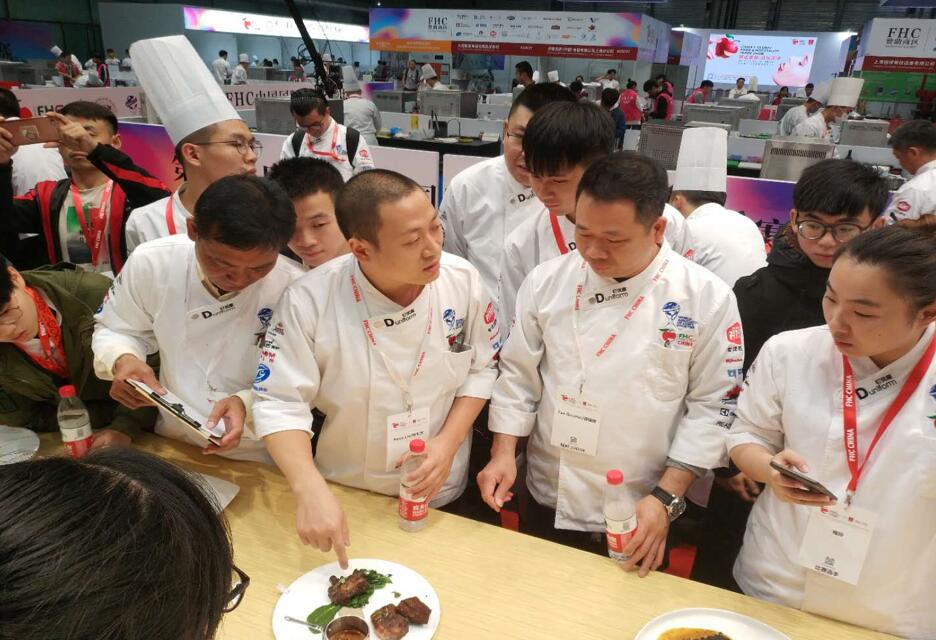 2018年担任上海FHC国际艺术烹饪大赛裁判.jpg