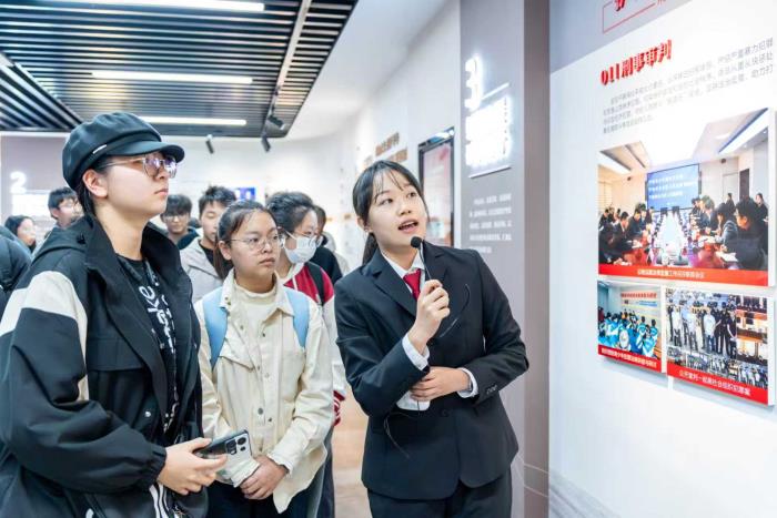 W020251216587064310584.jpg W020251216587064310584.jpg