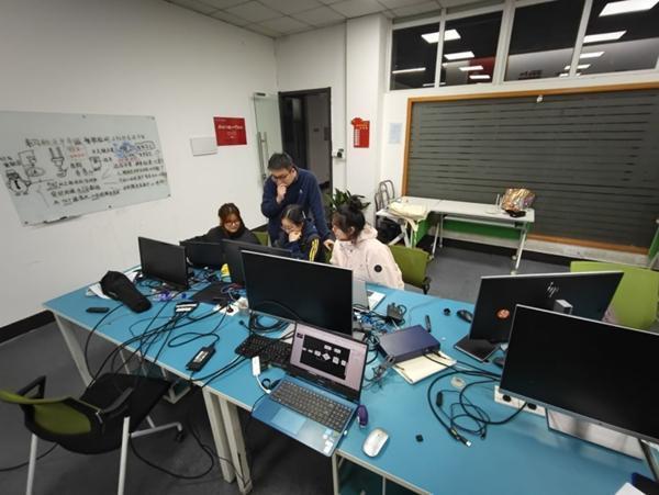 6ec490f4-4b67-4bcd-8278-72a695910031.jpg 6ec490f4-4b67-4bcd-8278-72a695910031.jpg